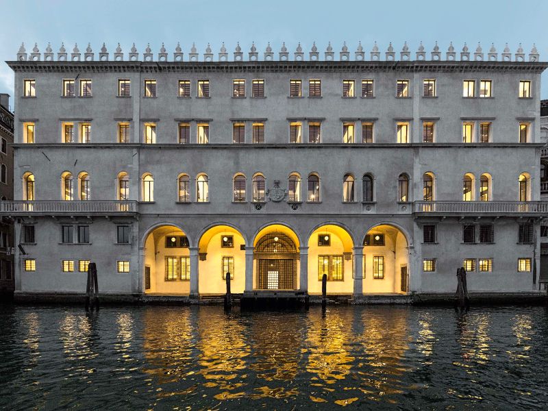 Venice luxury shopping: a catwalk through history's allure 1 fondaco tedeschi luxury shop in venice