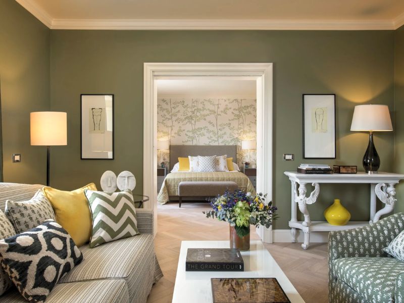 Discovering Luxury in Florence: a guide to the city's finest hotels 6 Hotel Savoy