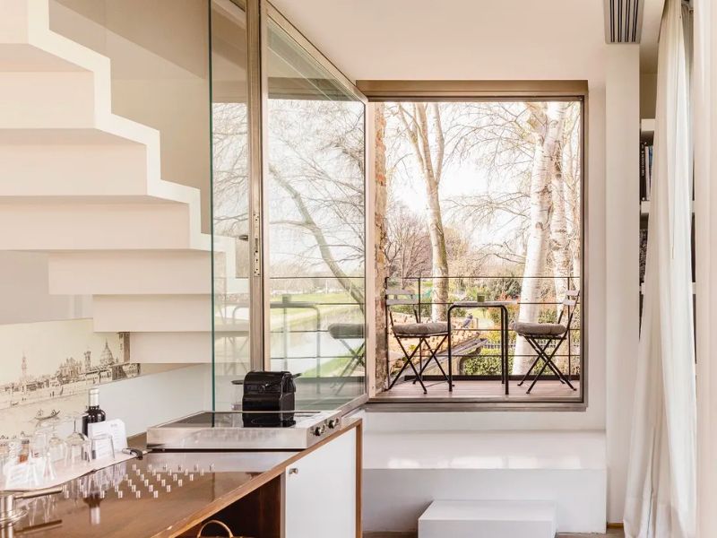 Discovering Luxury in Florence: a guide to the city's finest hotels 4 Riva Lofts Florence