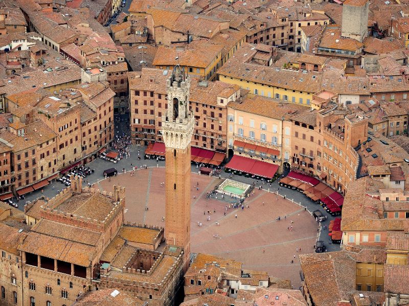 Tuscany Unveiled: a journey through heart and soul 2 siena 1
