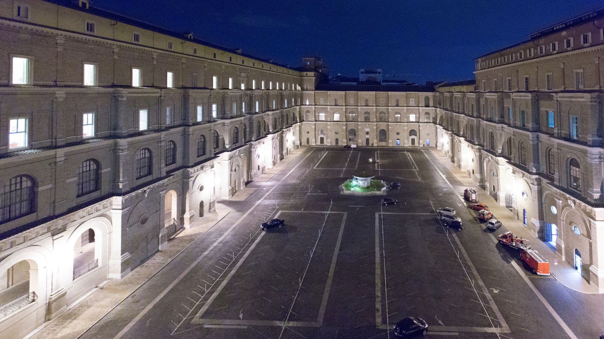 Musei Vaticani di notte